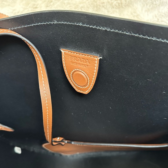 Prada Vitello Lux Shoulder Bag in Cognac. - Picture 10 of 10